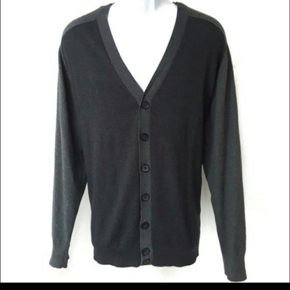 Roundtree & Yorke Cardigan